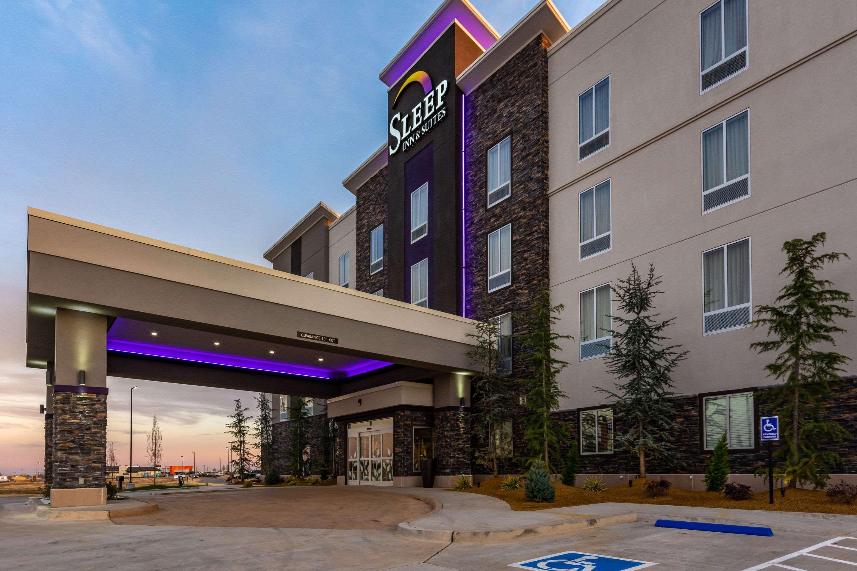 Hotel Sleep & Oklahoma 2*